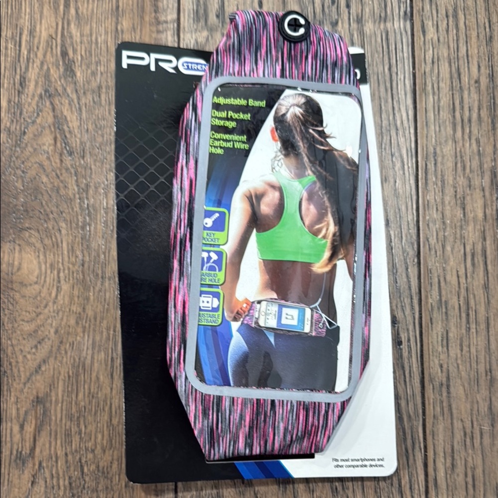 Magenta Fitness Armband Phone Holder‎ with Secure Fit